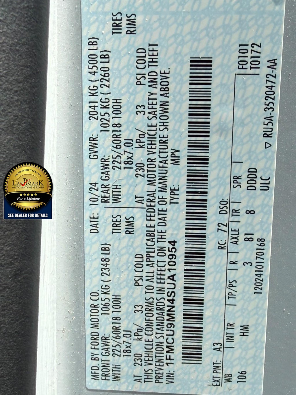 Ford Escape Vehicle Full-screen Gallery Image 20
