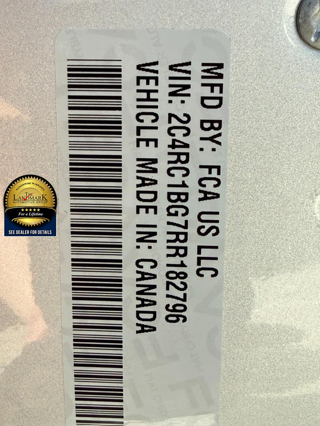 Chrysler Pacifica Vehicle Full-screen Gallery Image 23