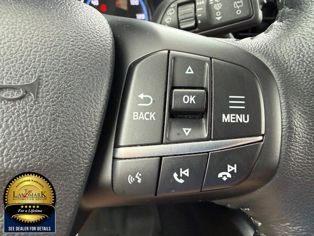 Ford Bronco Sport Vehicle Full-screen Gallery Image 11