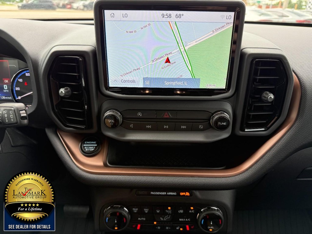 Ford Bronco Sport Vehicle Full-screen Gallery Image 20