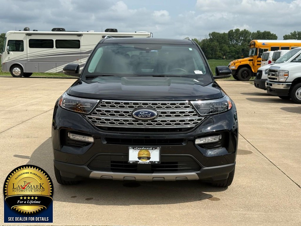 Ford Explorer Vehicle Full-screen Gallery Image 02