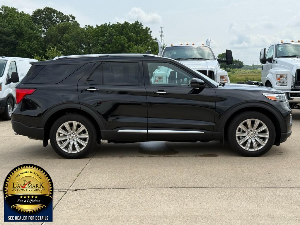 Ford Explorer Vehicle Full-screen Gallery Image 04