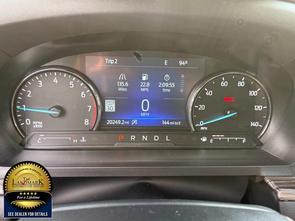 Ford Explorer Vehicle Full-screen Gallery Image 12