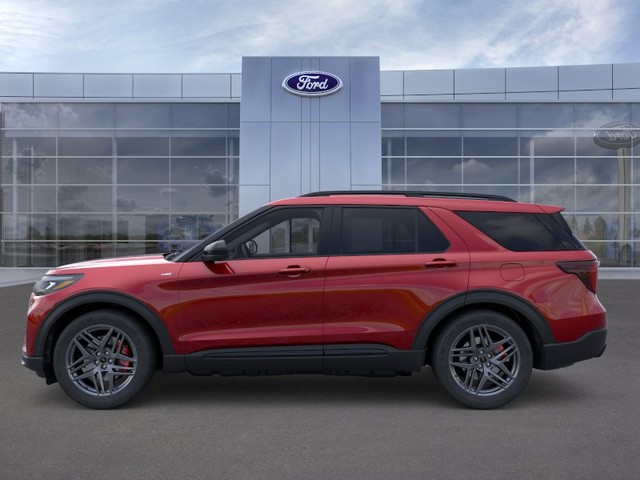 Ford Explorer Vehicle Full-screen Gallery Image 3