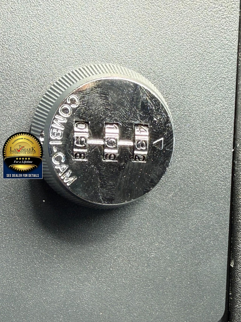 Ford F-150 Vehicle Full-screen Gallery Image 16