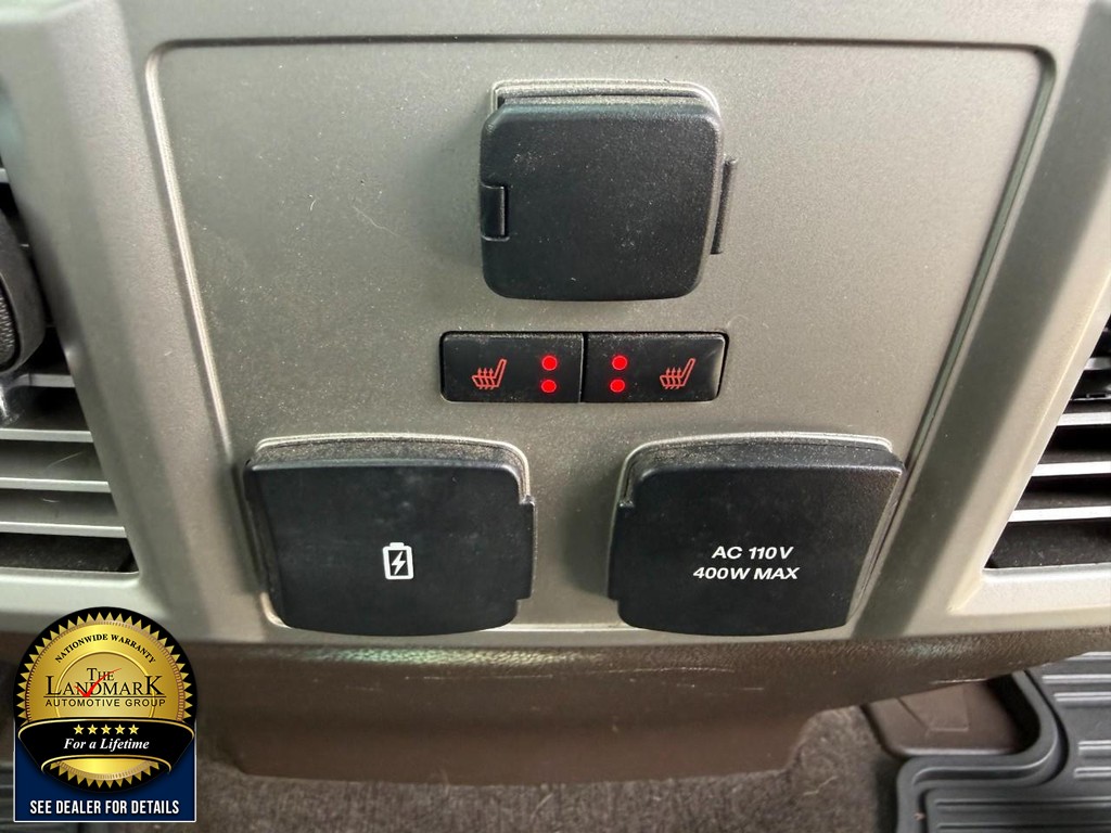 Ford F-150 Vehicle Full-screen Gallery Image 19