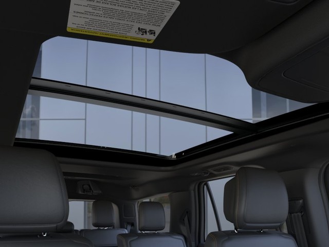 Ford Expedition Vehicle Full-screen Gallery Image 22