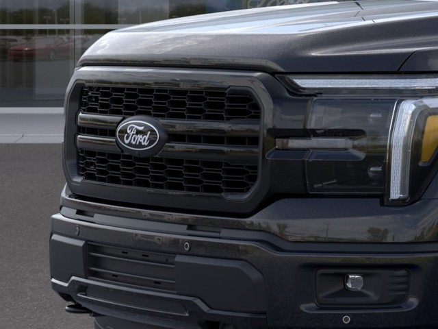 Ford F-150 Vehicle Full-screen Gallery Image 17