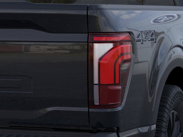 Ford F-150 Vehicle Full-screen Gallery Image 21