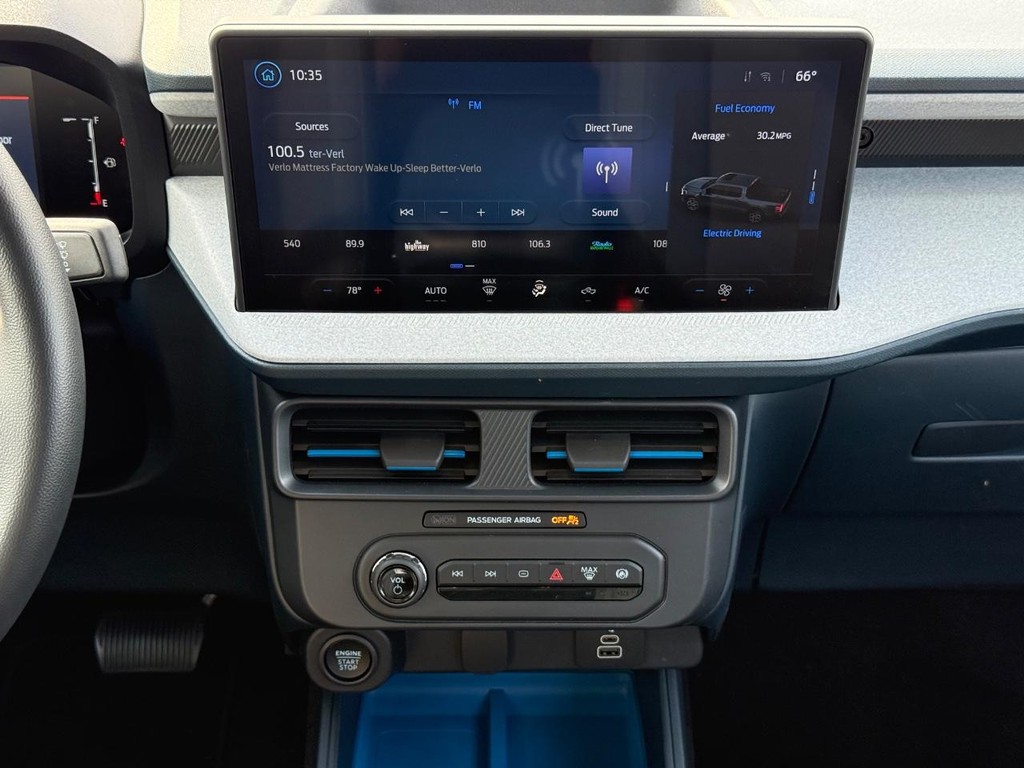 Ford Maverick Vehicle Full-screen Gallery Image 17