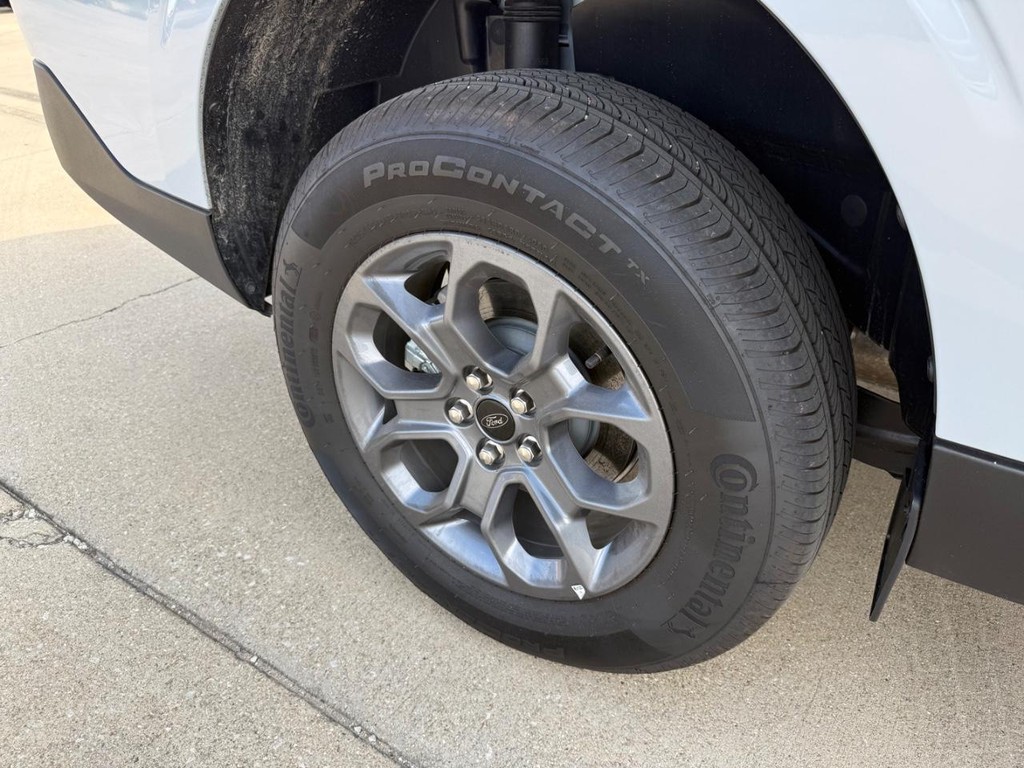 Ford Maverick Vehicle Full-screen Gallery Image 19