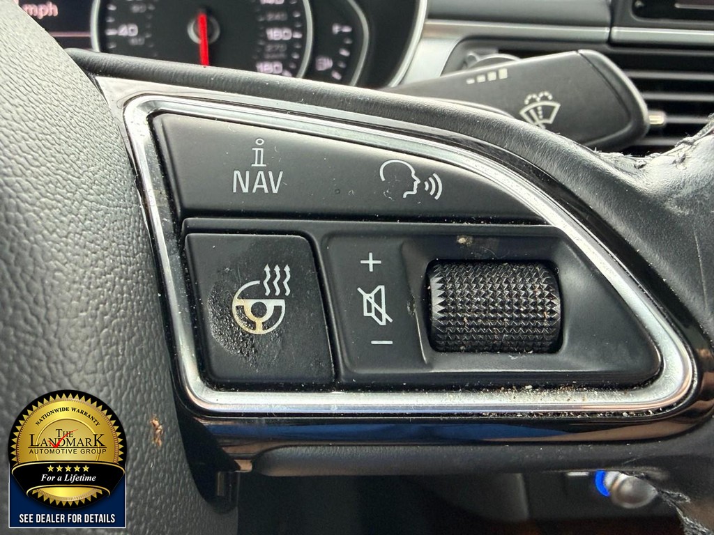 Audi A6 Vehicle Full-screen Gallery Image 11