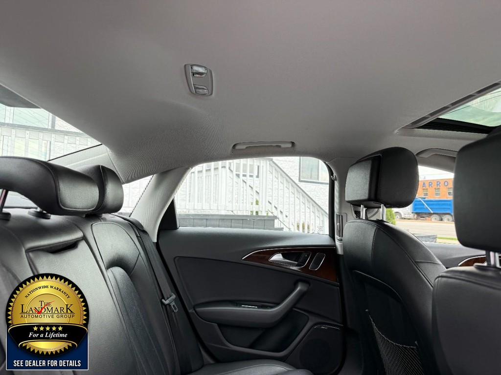 Audi A6 Vehicle Full-screen Gallery Image 16