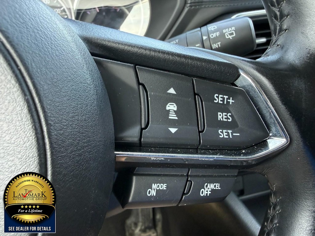 Mazda CX-5 Vehicle Full-screen Gallery Image 11