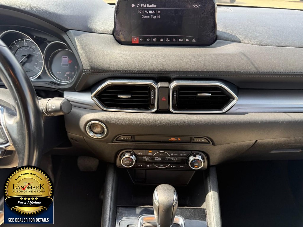 Mazda CX-5 Vehicle Full-screen Gallery Image 19