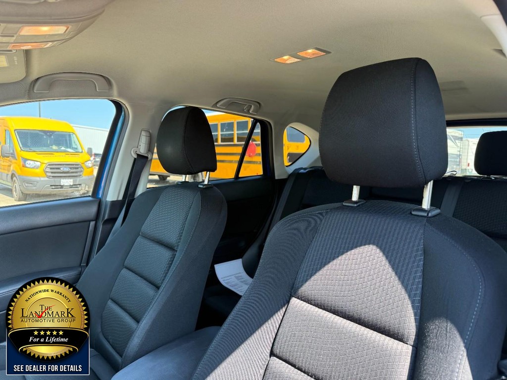 Mazda CX-5 Vehicle Full-screen Gallery Image 9