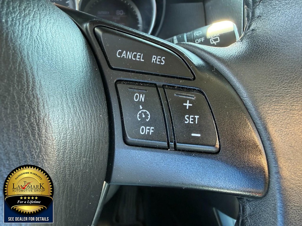 Mazda CX-5 Vehicle Full-screen Gallery Image 11