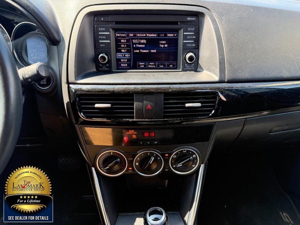 Mazda CX-5 Vehicle Full-screen Gallery Image 17