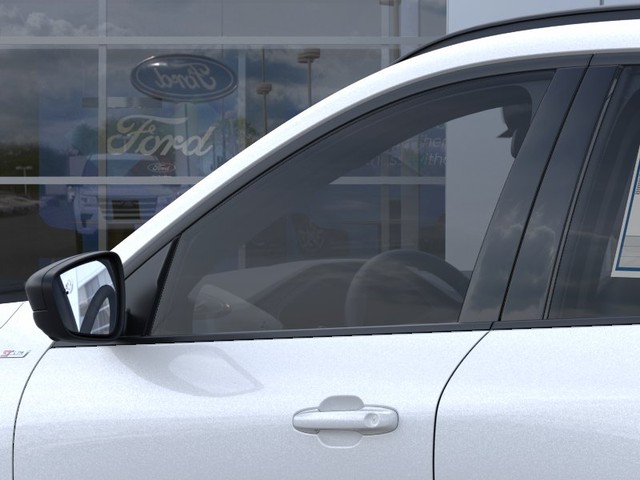 Ford Escape Vehicle Full-screen Gallery Image 20