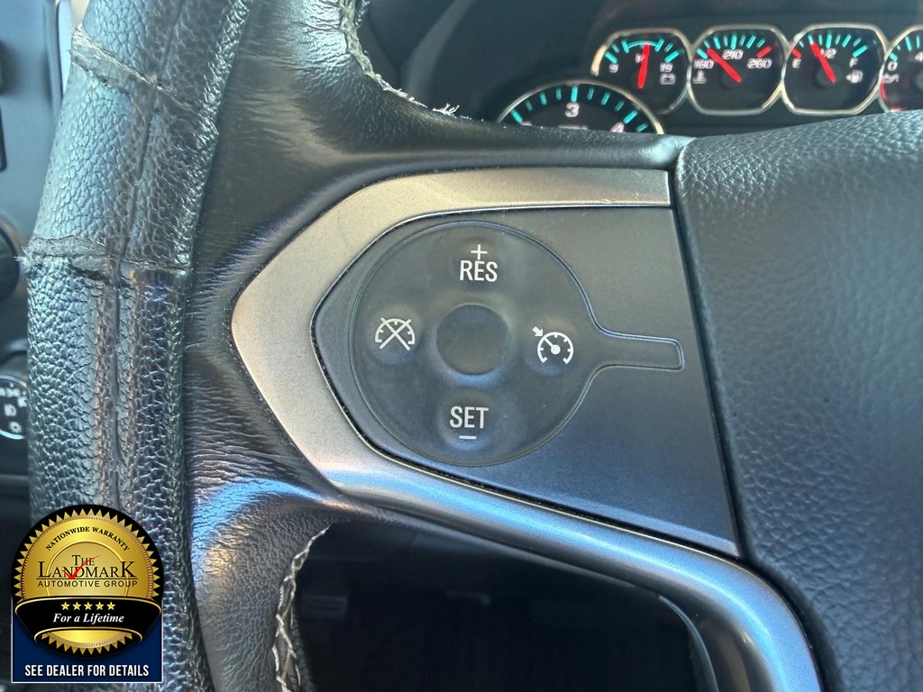 Chevrolet Silverado 1500 Vehicle Full-screen Gallery Image 9