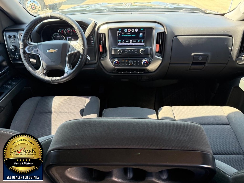 Chevrolet Silverado 1500 Vehicle Full-screen Gallery Image 15