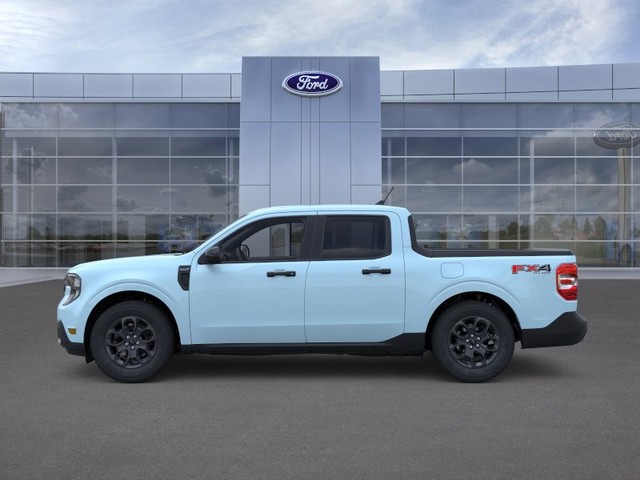 Ford Maverick Vehicle Full-screen Gallery Image 3