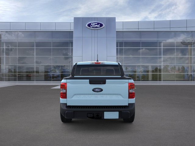 Ford Maverick Vehicle Full-screen Gallery Image 5