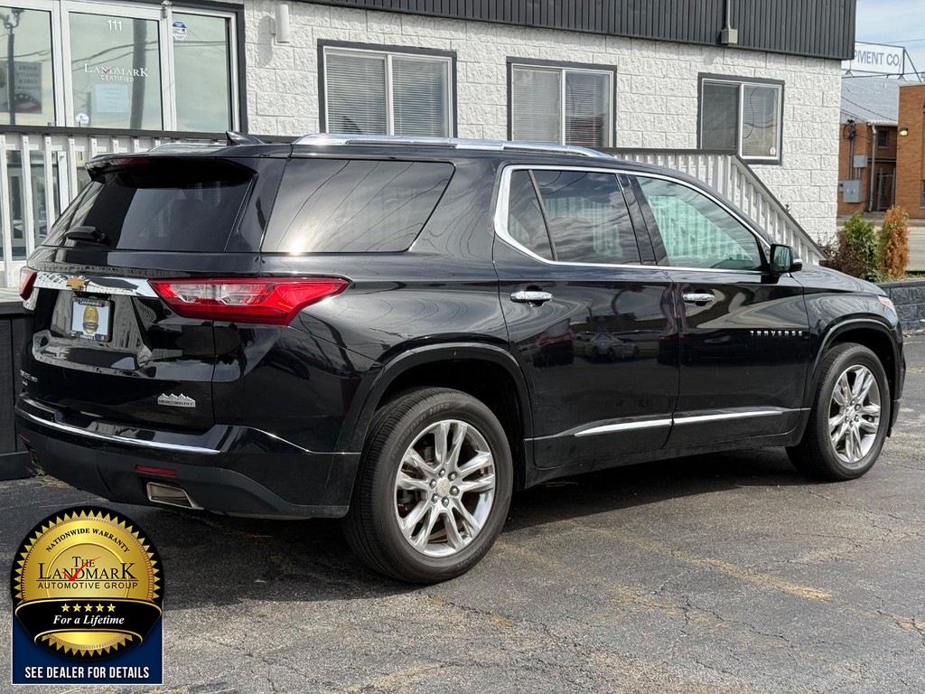 Chevrolet Traverse Vehicle Full-screen Gallery Image 5