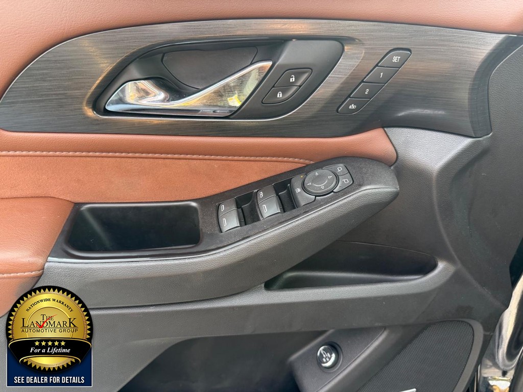 Chevrolet Traverse Vehicle Full-screen Gallery Image 8