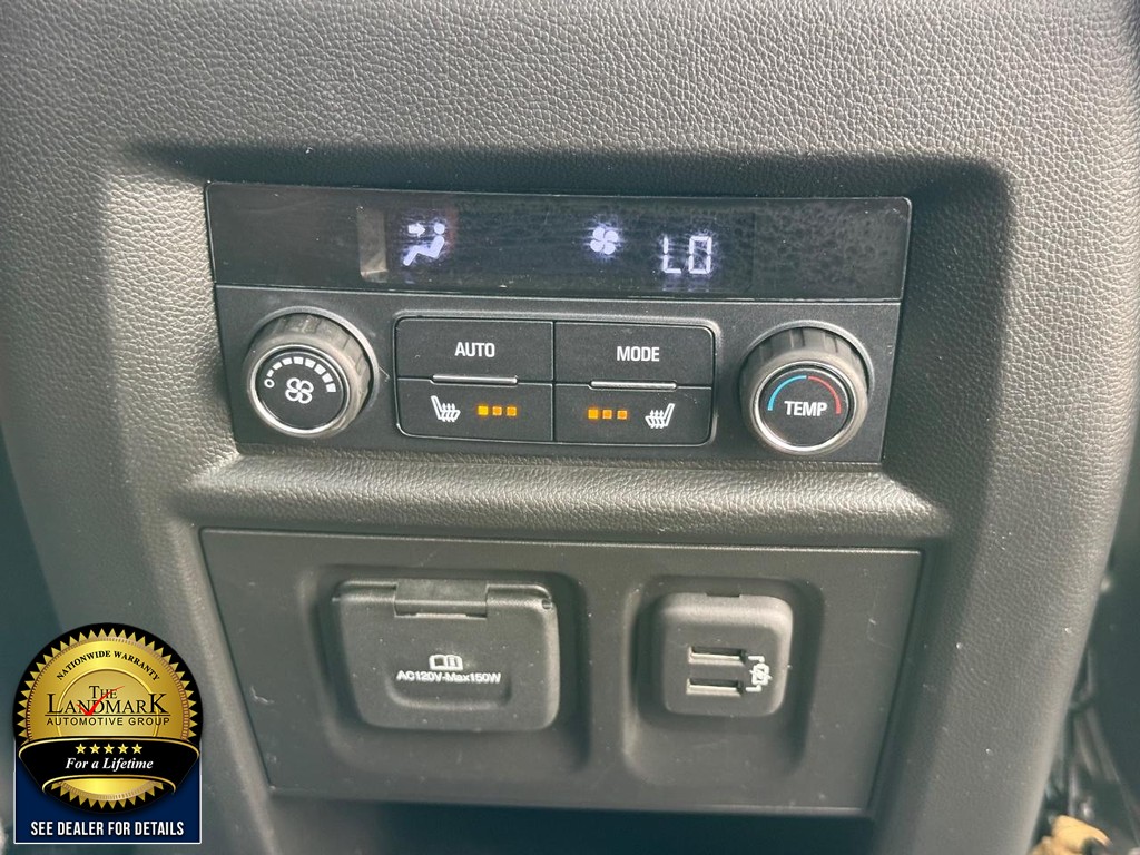 Chevrolet Traverse Vehicle Full-screen Gallery Image 18