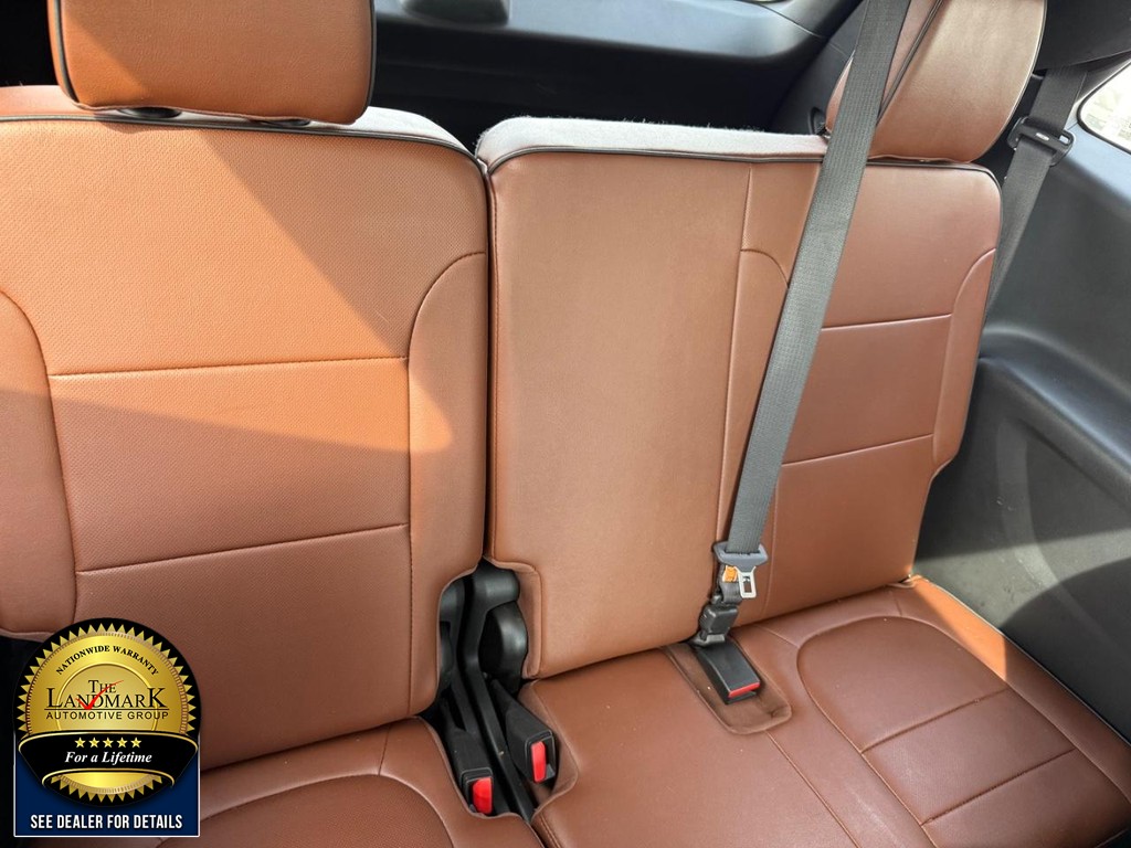 Chevrolet Traverse Vehicle Full-screen Gallery Image 19