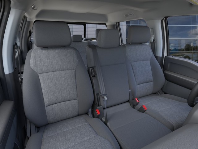Ford F-250SD Vehicle Full-screen Gallery Image 10
