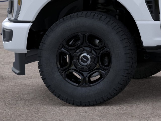 Ford F-250SD Vehicle Full-screen Gallery Image 19