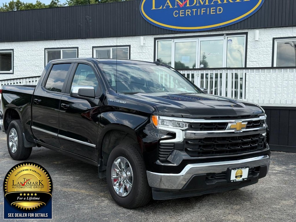 Chevrolet Silverado 1500 Vehicle Full-screen Gallery Image 3
