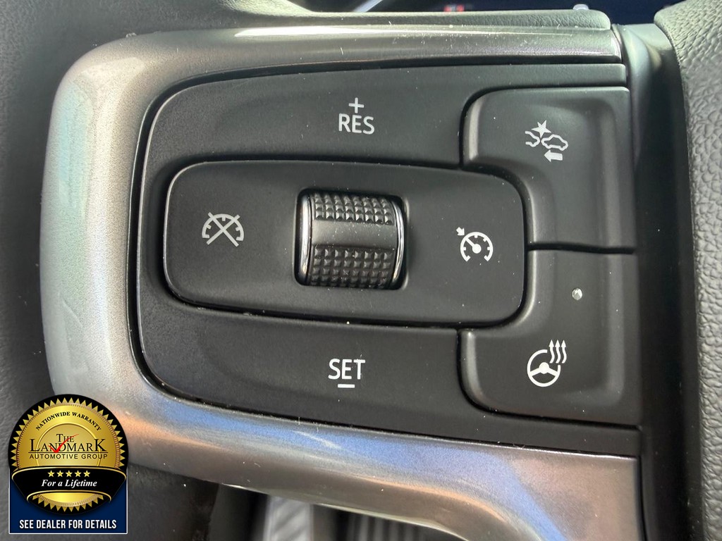 Chevrolet Silverado 1500 Vehicle Full-screen Gallery Image 10