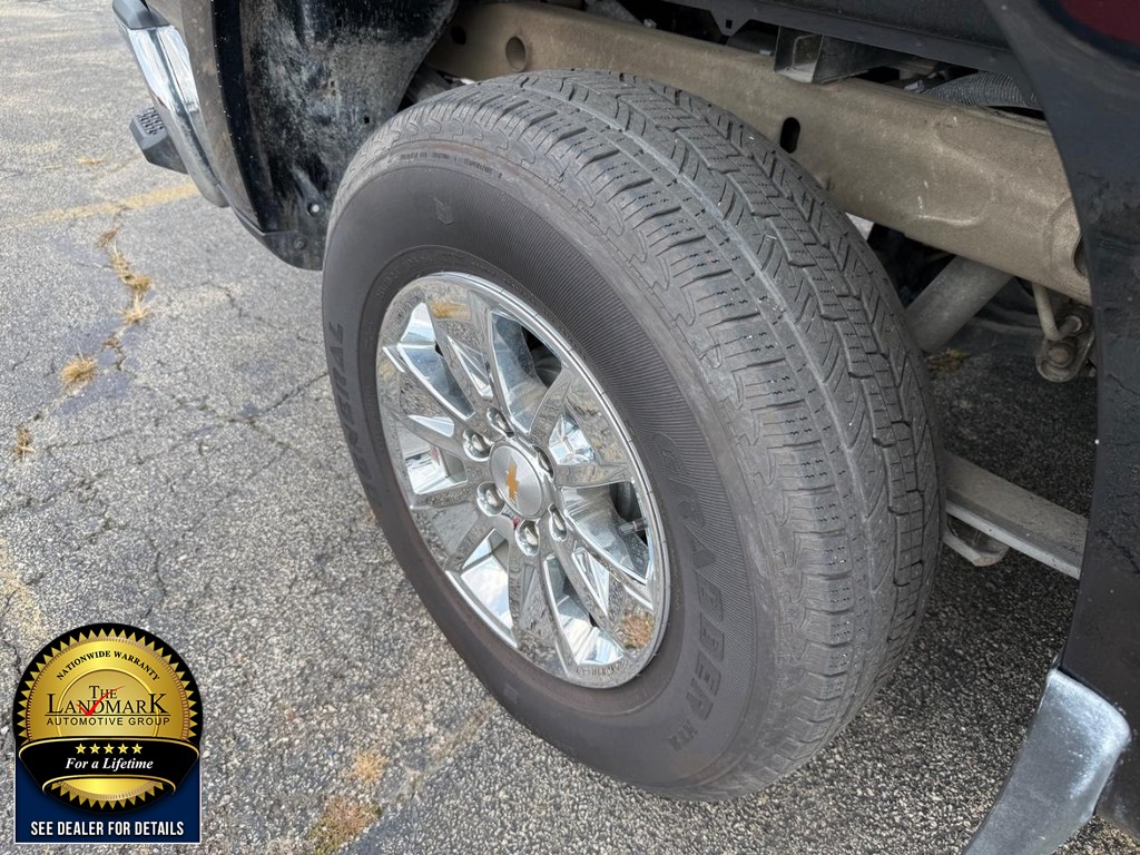 Chevrolet Silverado 1500 Vehicle Full-screen Gallery Image 21