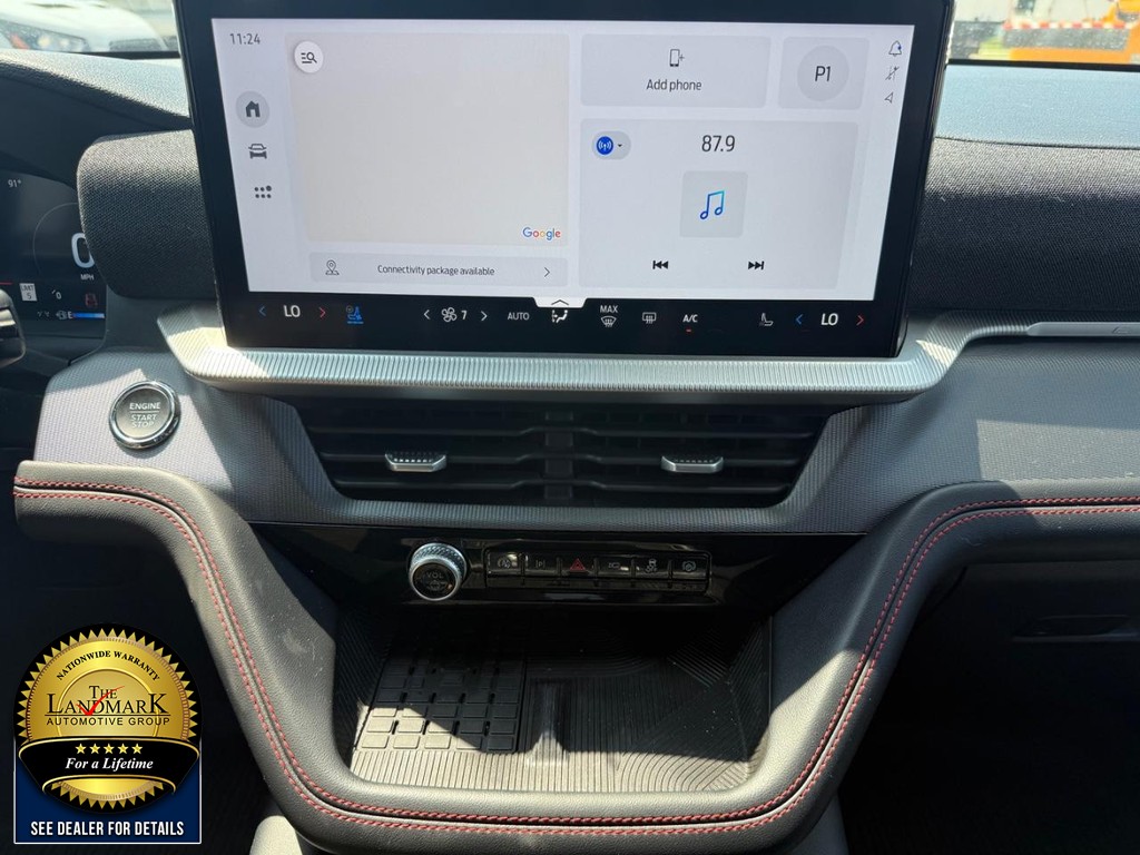Ford Explorer Vehicle Full-screen Gallery Image 21