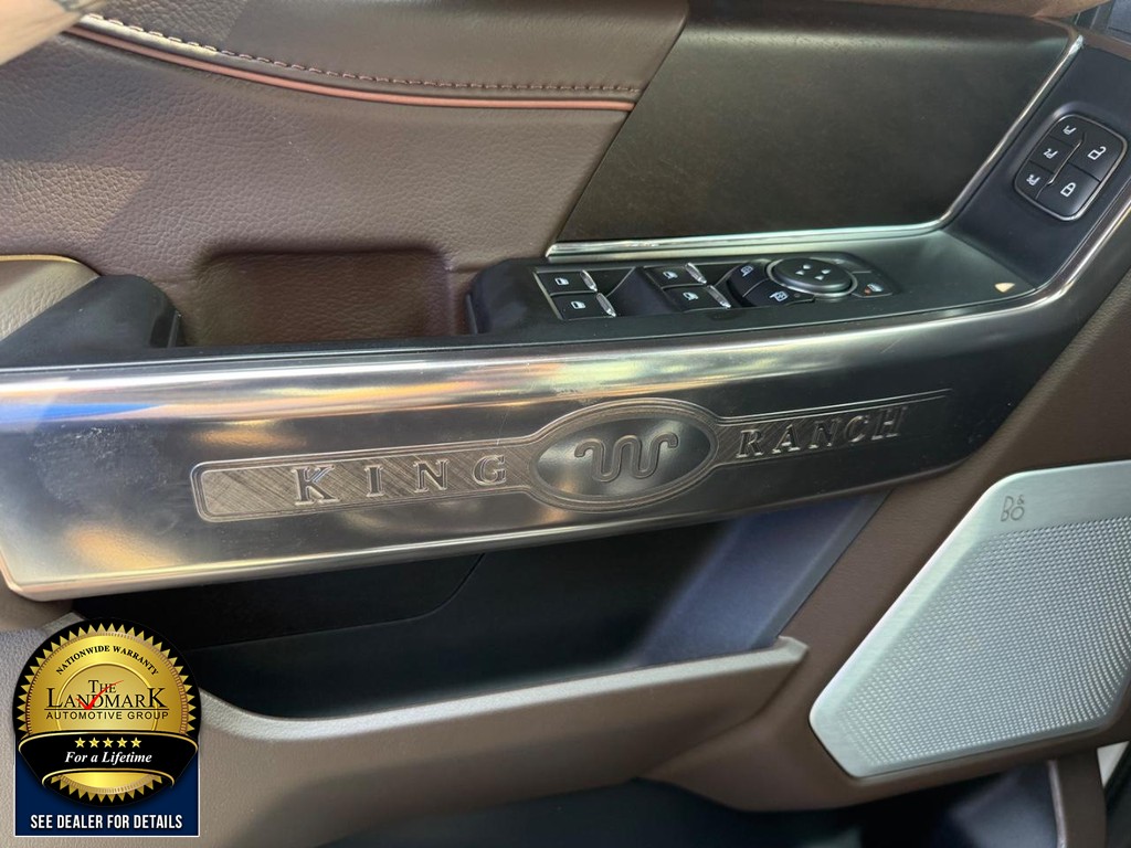 Ford F-150 Vehicle Full-screen Gallery Image 8