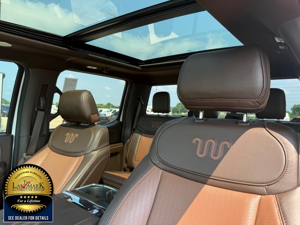 Ford F-150 Vehicle Full-screen Gallery Image 9