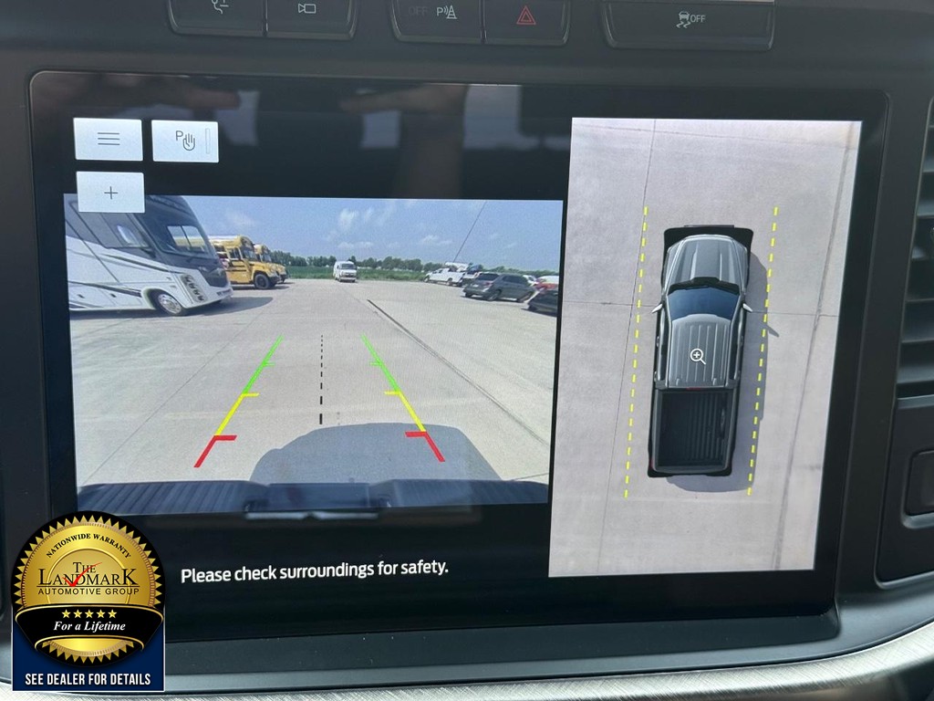 Ford F-150 Vehicle Full-screen Gallery Image 13