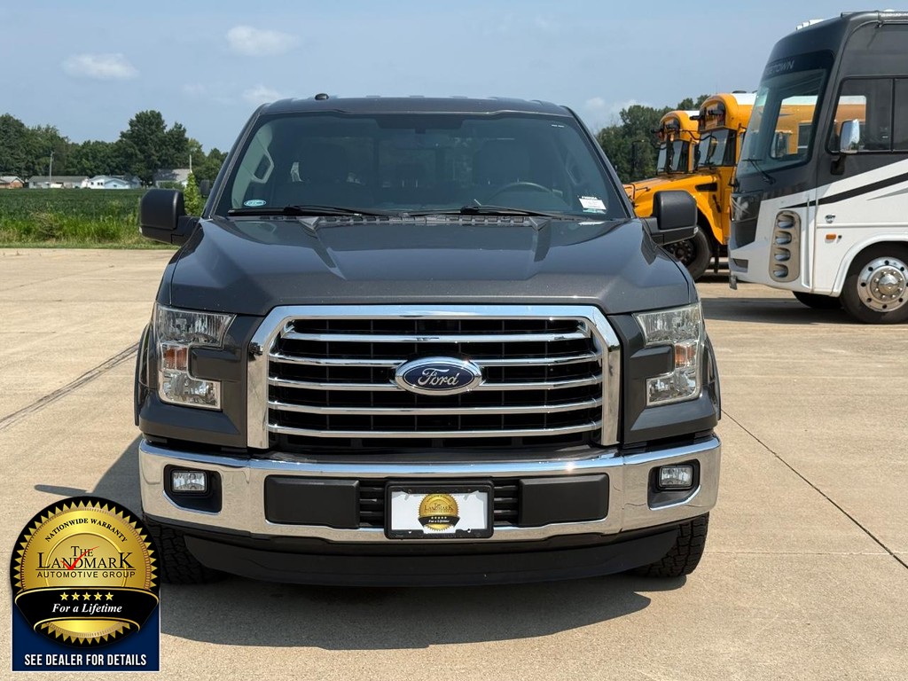 Ford F-150 Vehicle Full-screen Gallery Image 2