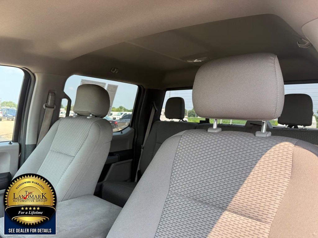 Ford F-150 Vehicle Full-screen Gallery Image 9