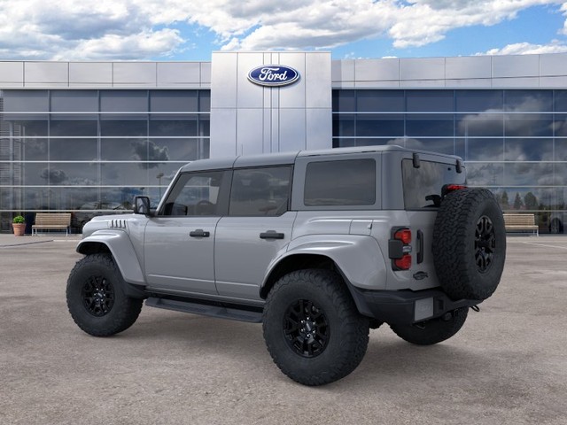 Ford Bronco Vehicle Full-screen Gallery Image 4