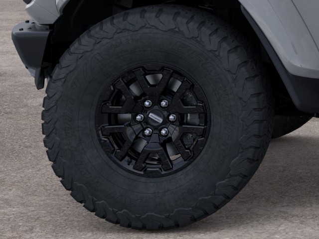 Ford Bronco Vehicle Full-screen Gallery Image 21