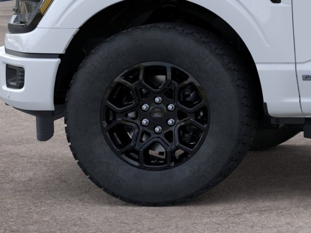 Ford F-150 Vehicle Full-screen Gallery Image 19