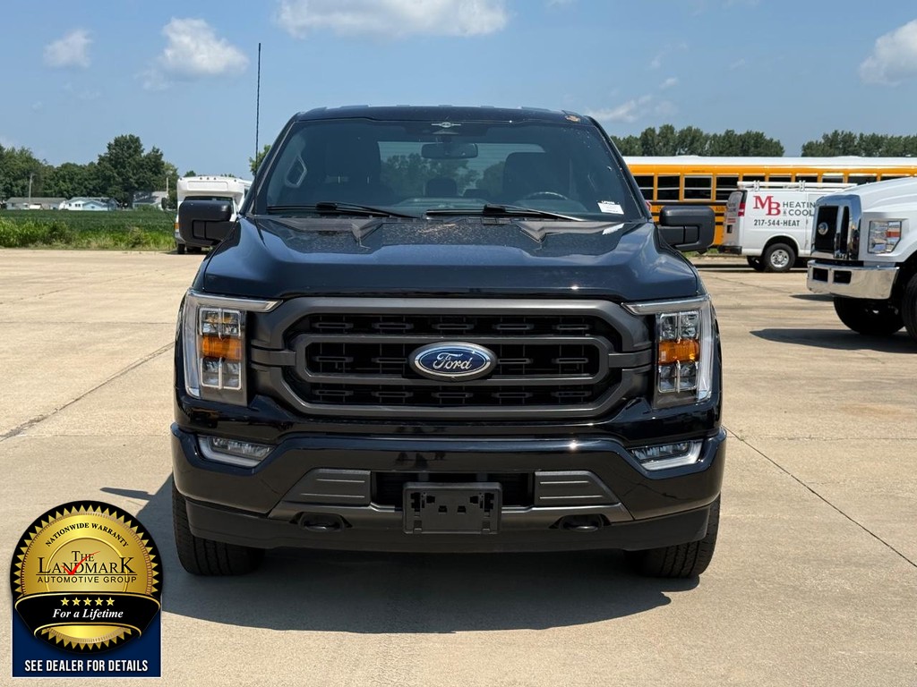 Ford F-150 Vehicle Full-screen Gallery Image 2