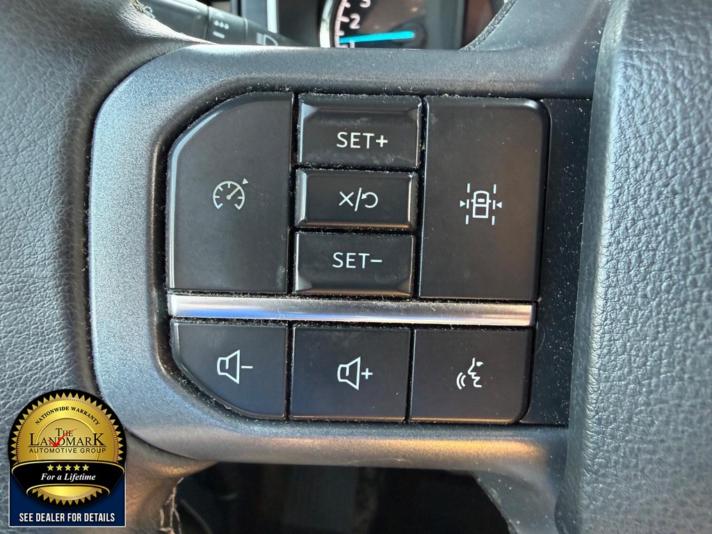 Ford F-150 Vehicle Full-screen Gallery Image 10