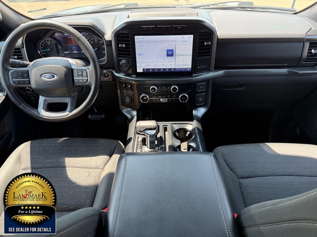 Ford F-150 Vehicle Full-screen Gallery Image 18