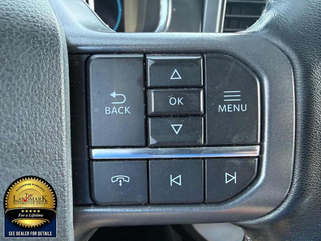 Ford F-150 Vehicle Full-screen Gallery Image 11