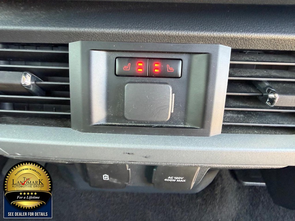 Ford F-150 Vehicle Full-screen Gallery Image 17